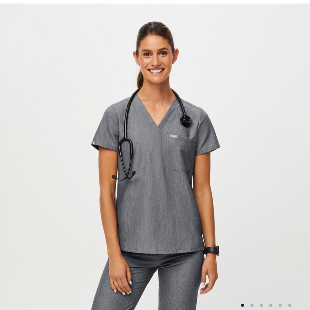 FIGS Scrub Set